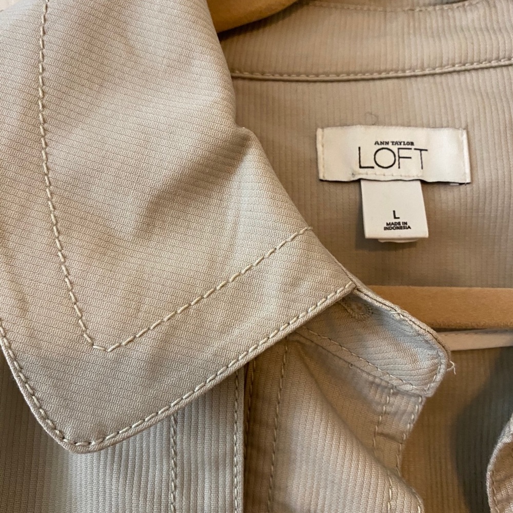 Lightweight jacket - Picture 2 of 2